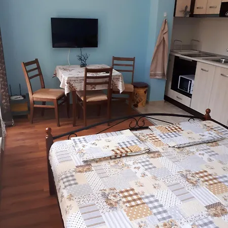 Flowers Apartamento Pomorie