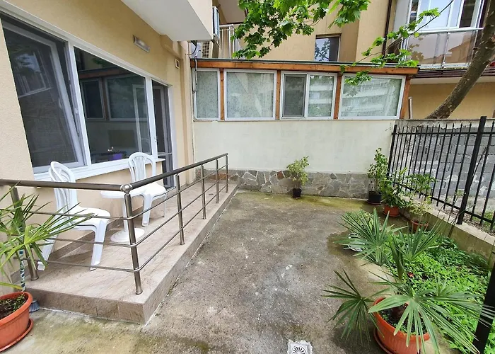 Апартамент студио цветя